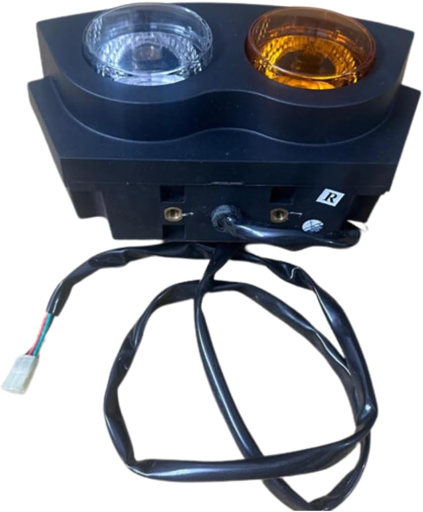 Right Side Park and Tail Lamp Assembly Fit for Mahindra Tractor 3535 4035 Part No. E007700871D91 Rear Light Unit
