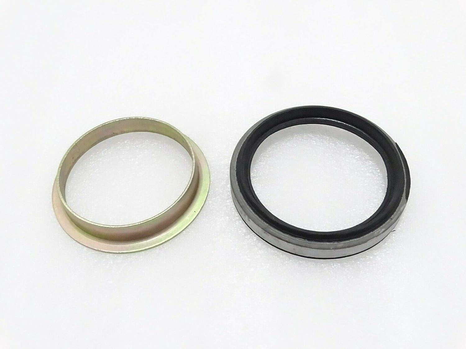 Royal Crusaders JCB 3CX Oil Seal & 2WD Axle Hub Sleeve Part no. 904/06200