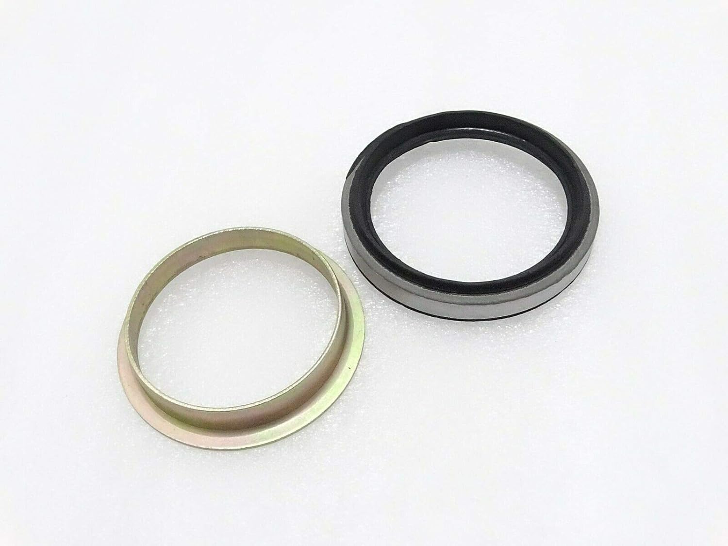 Royal Crusaders JCB 3CX Oil Seal & 2WD Axle Hub Sleeve Part no. 904/06200