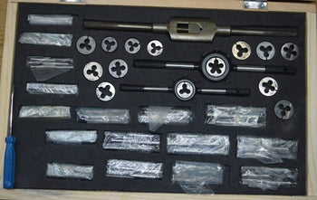 TAP DIE SET BSW BSF BSCYCLE BA BSP CEI WHITWORTH ALL IN ONE SET - BSA NORTON AJS