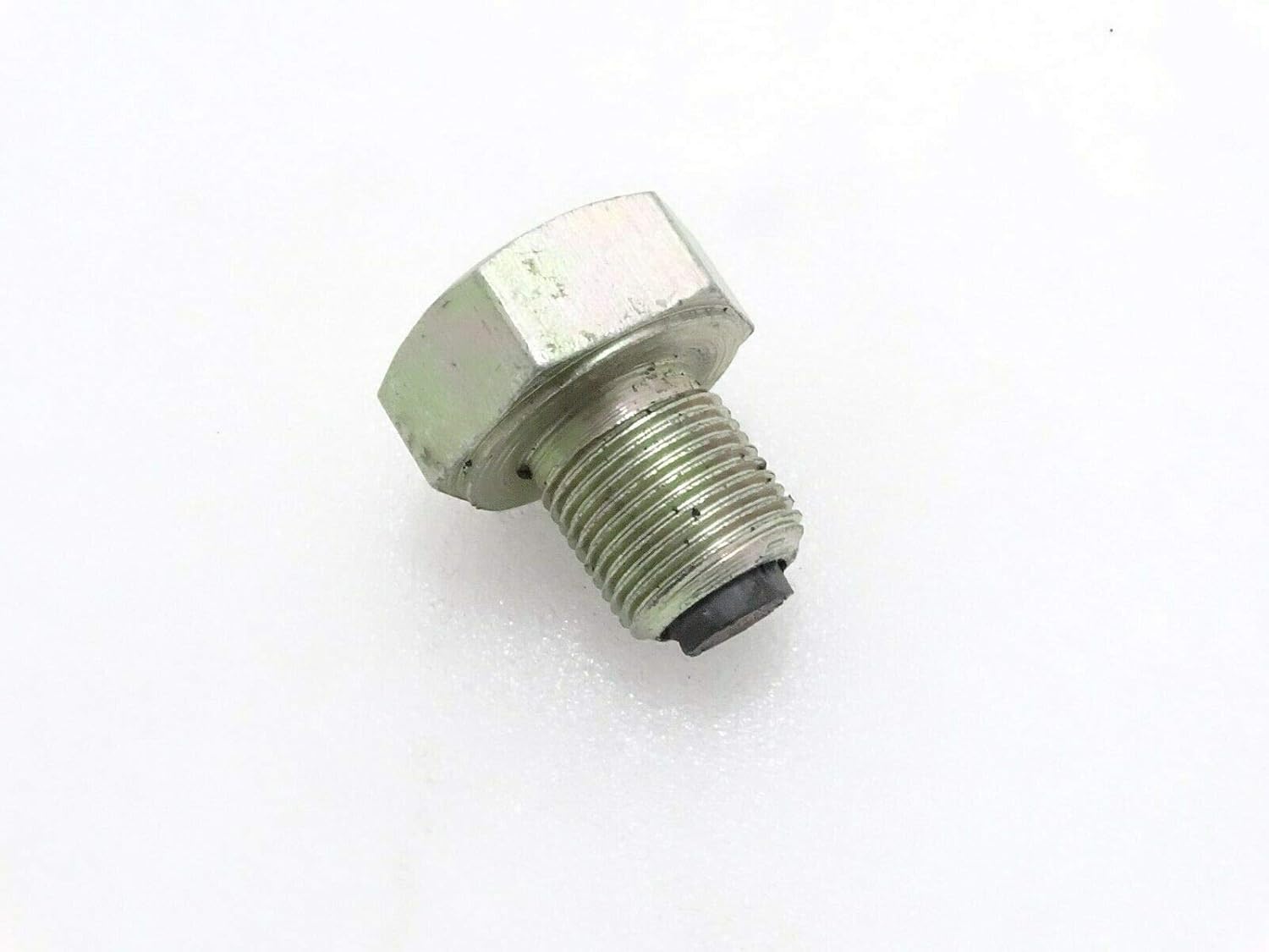 Royal Crusaders MASSEY FERGUSON 135,245 CHAMBER PLUG