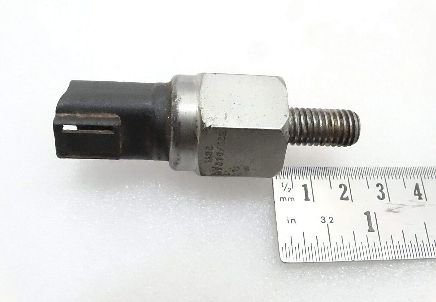 Royal Crusaders JCB 3CX Oil Pressure Switch For JCB Engine (Part No. 320/04046)