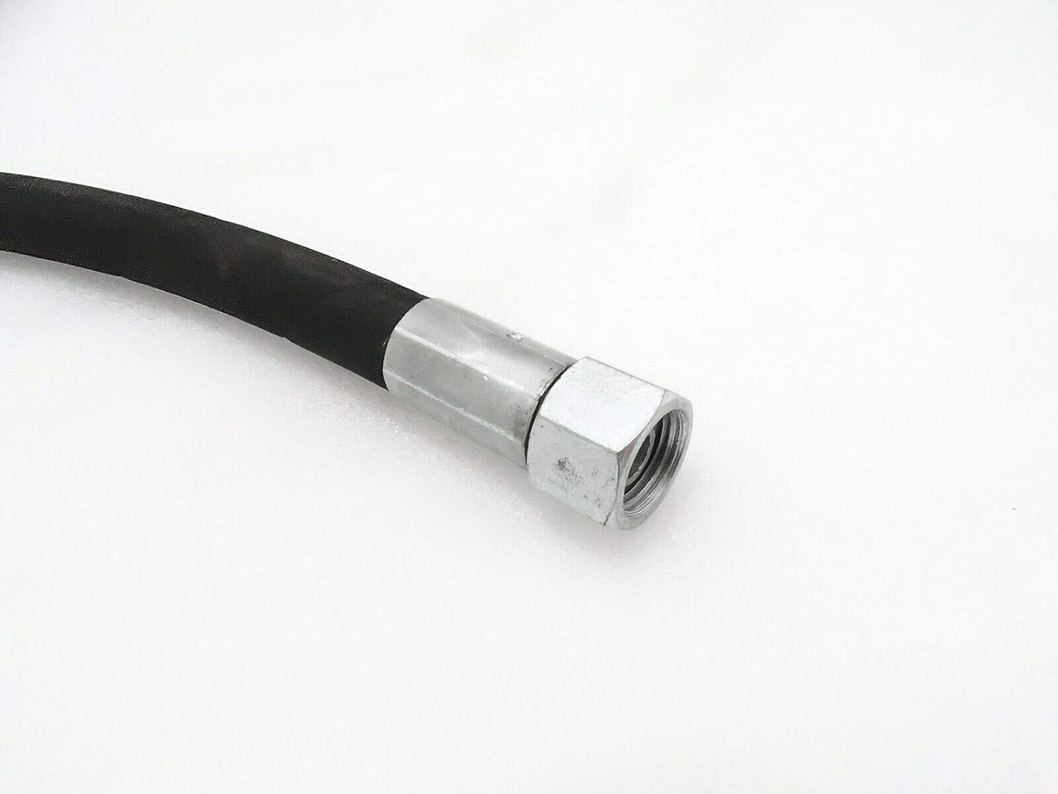 Royal Crusaders New Circuit Hose 1/2 BSP Suitable for JCB 42" Length part no 613/27200