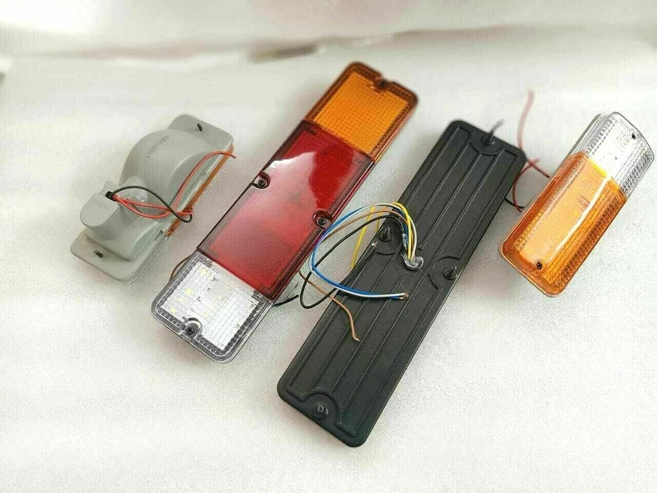 Royal Crusaders Suzuki Samurai Sierra SJ410 SJ413 Front & Rear Indicator Light Set