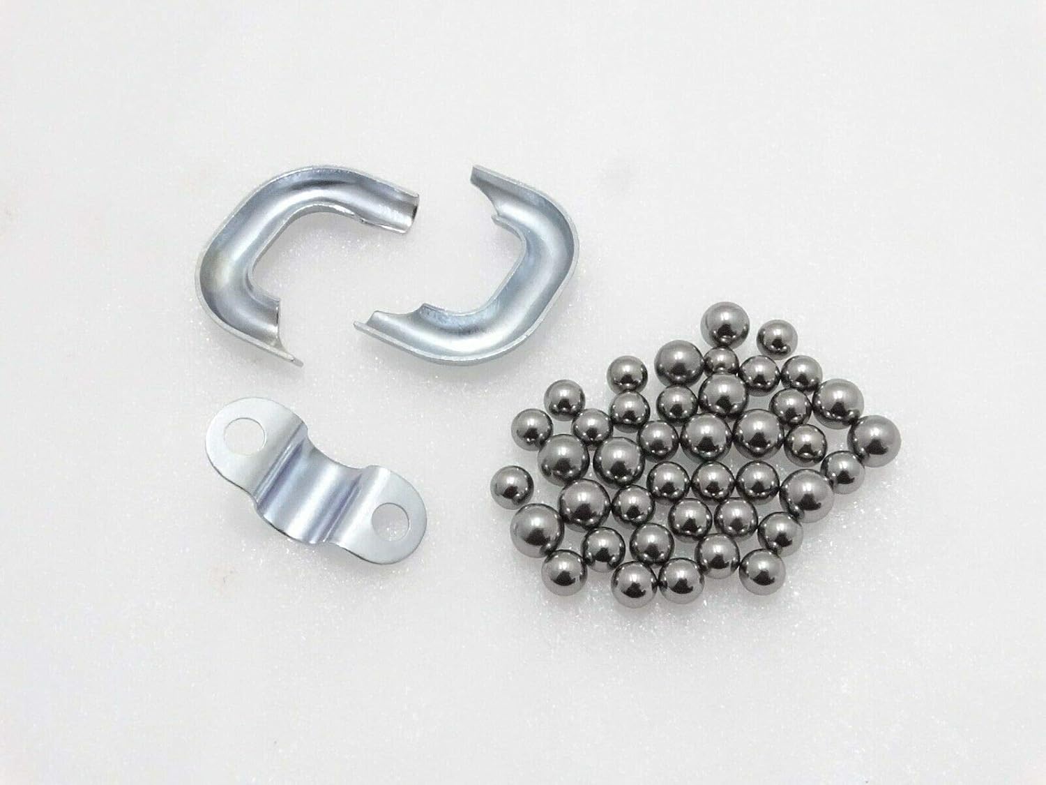 Royal Crusaders MASSEY 35 135 240 250 STEERING BEARING BALL & U TUBE BRACKET