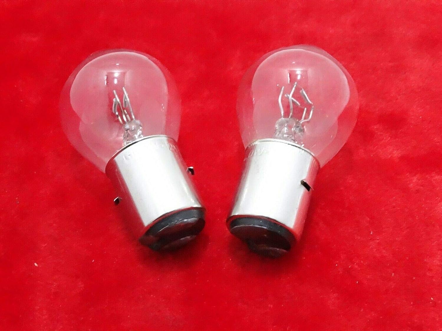 Royal Crusaders MASSEY FERGUSON HEADLIGHT HEADLAMP BULB SET 12V 80W 2 UNIT