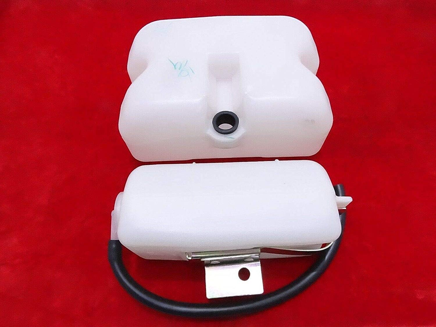 WINDSHIELD WASHER WITH COOLANT BOTTLE SUITABLE FOR SUZUKI SAMURAI SJ410 SJ413