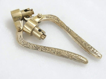 Royal Crusaders Inverted Levers Heavy Brass Beautifully Engroved 7/8