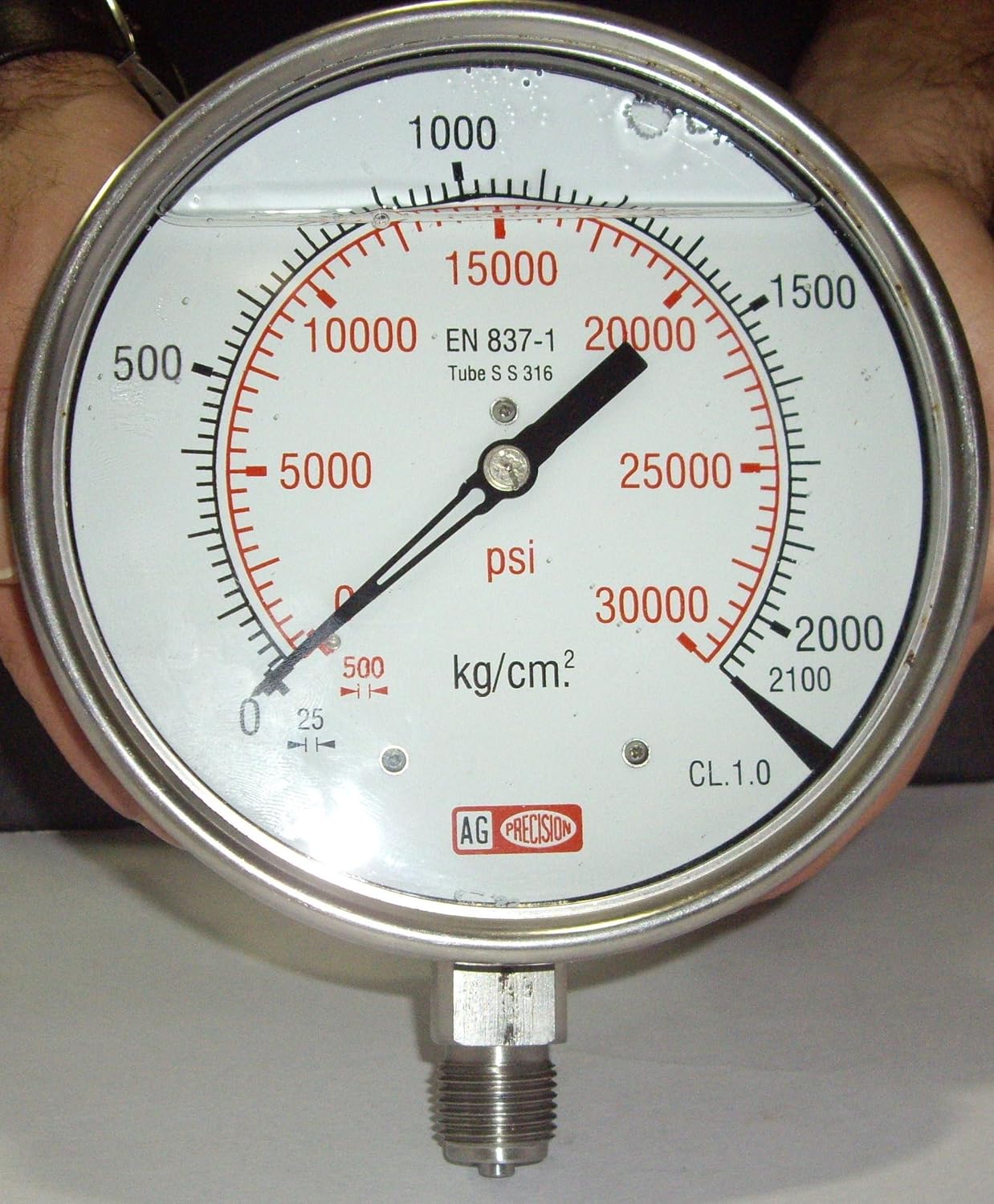 High Pressure Gauge 0 - 2000 BAR / 0-30000 PSI, Dual scale, S.S. Heavy Duty - Ideal for Common Rail Testing Apllication