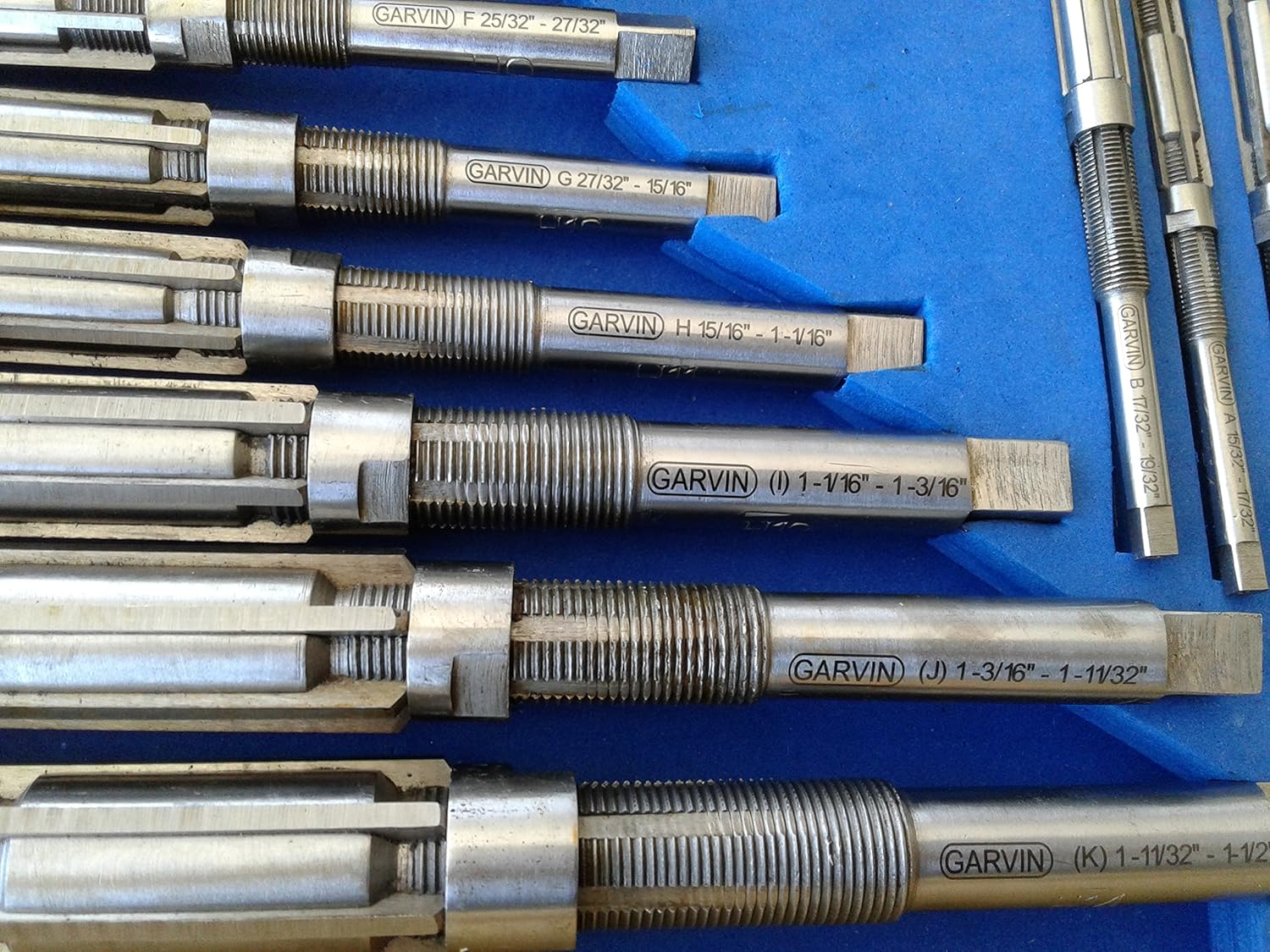 CME 11 pc Adjustable Hand Reamer Set, M2 High-Speed Steel, 15/32"-17/32" to 1 11/32"-1 1/2" Reamer Sizes, Straight Flute